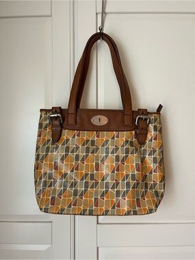 Fossil key-per tote
